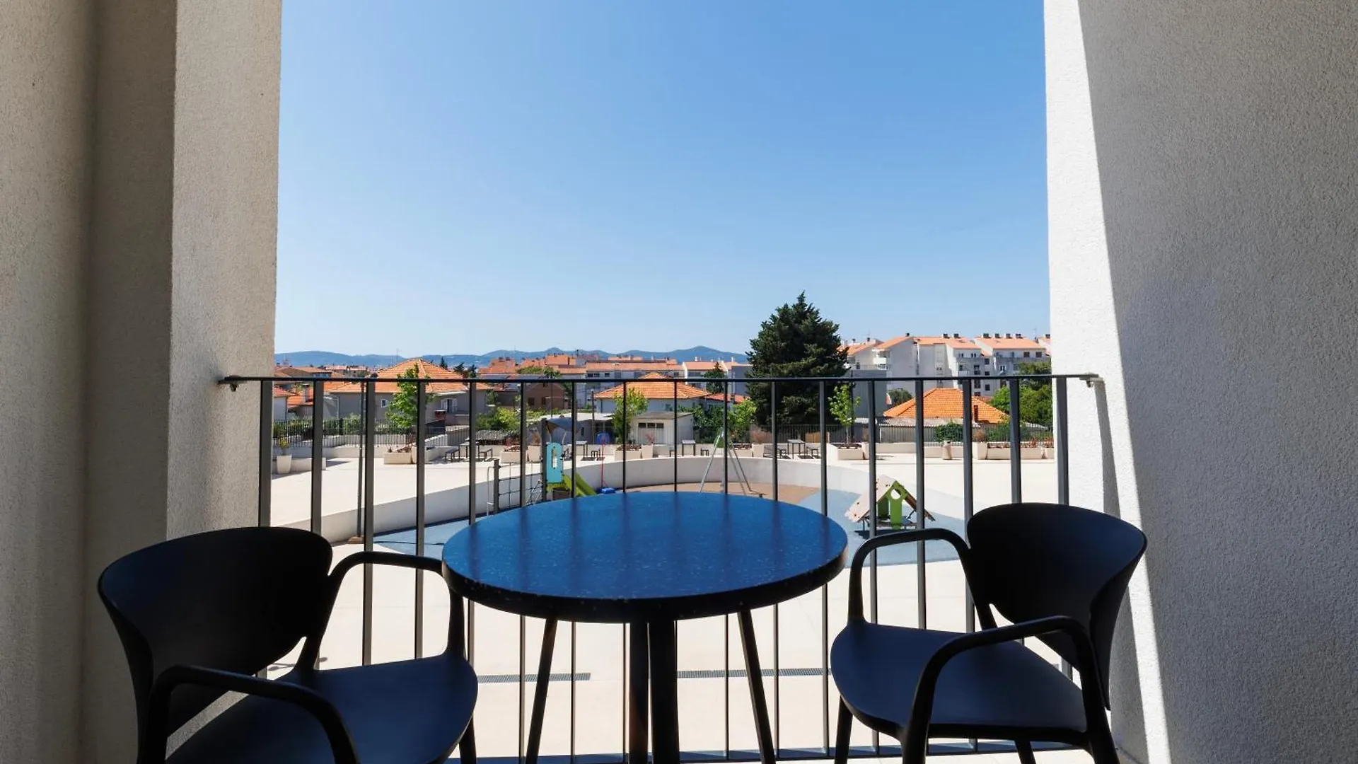 Apartment Zora By Belmont Realty زادار