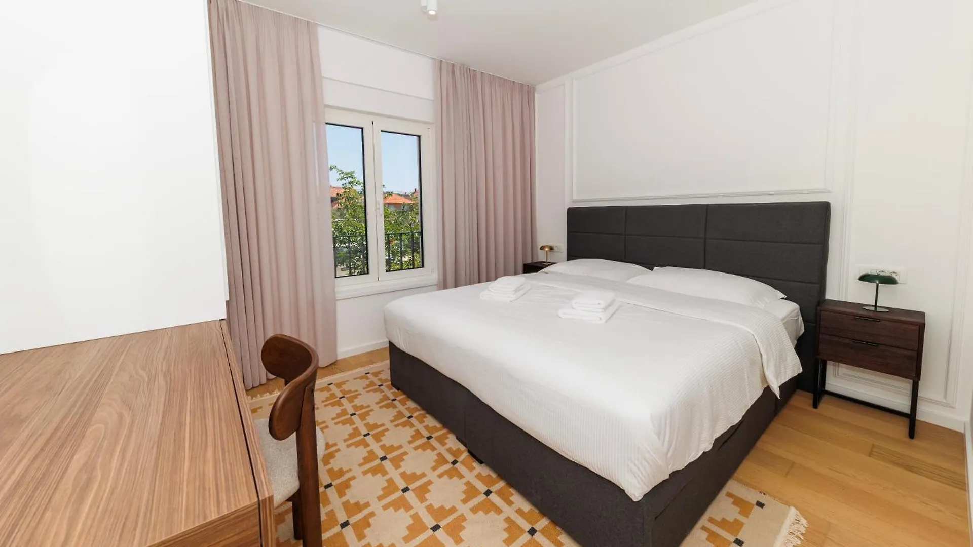 Apartment Zora By Belmont Realty زادار