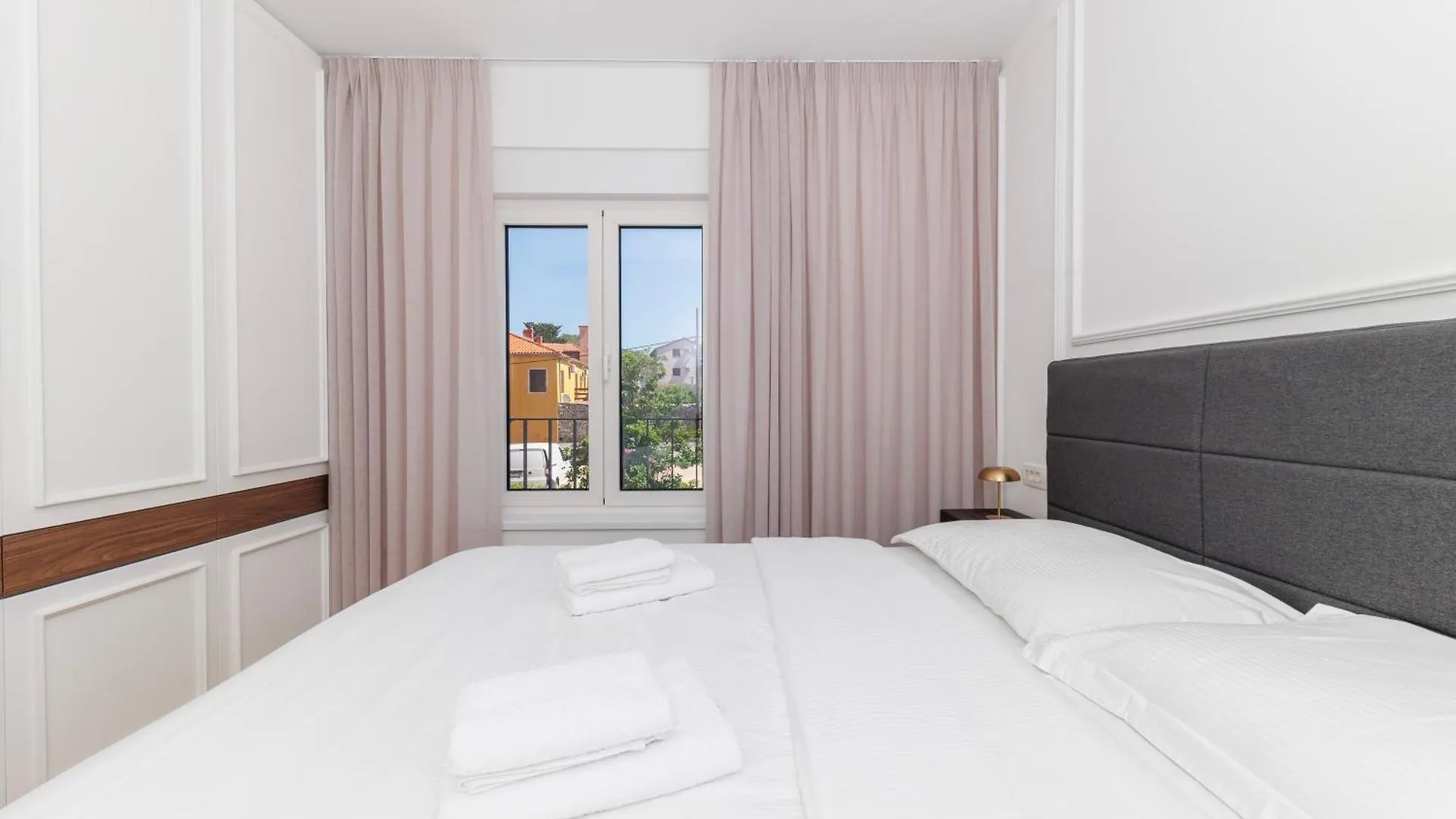 Apartment Zora By Belmont Realty زادار 0*,